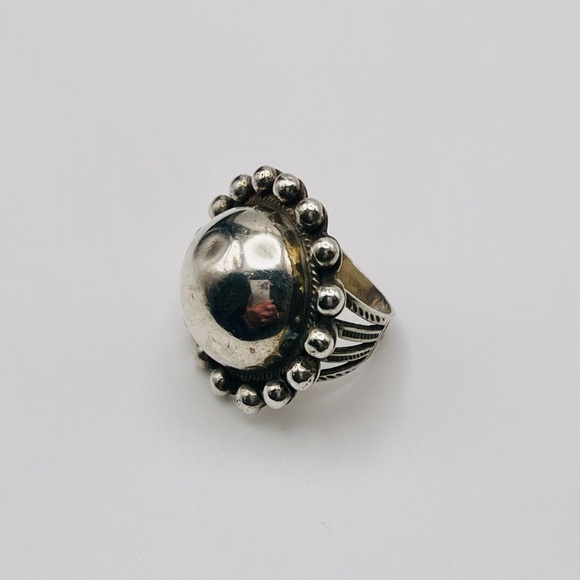 Authentic Vintage Navajo Fred Harvey Era Sterling Silver Dome Ring - Picture 7 of 16